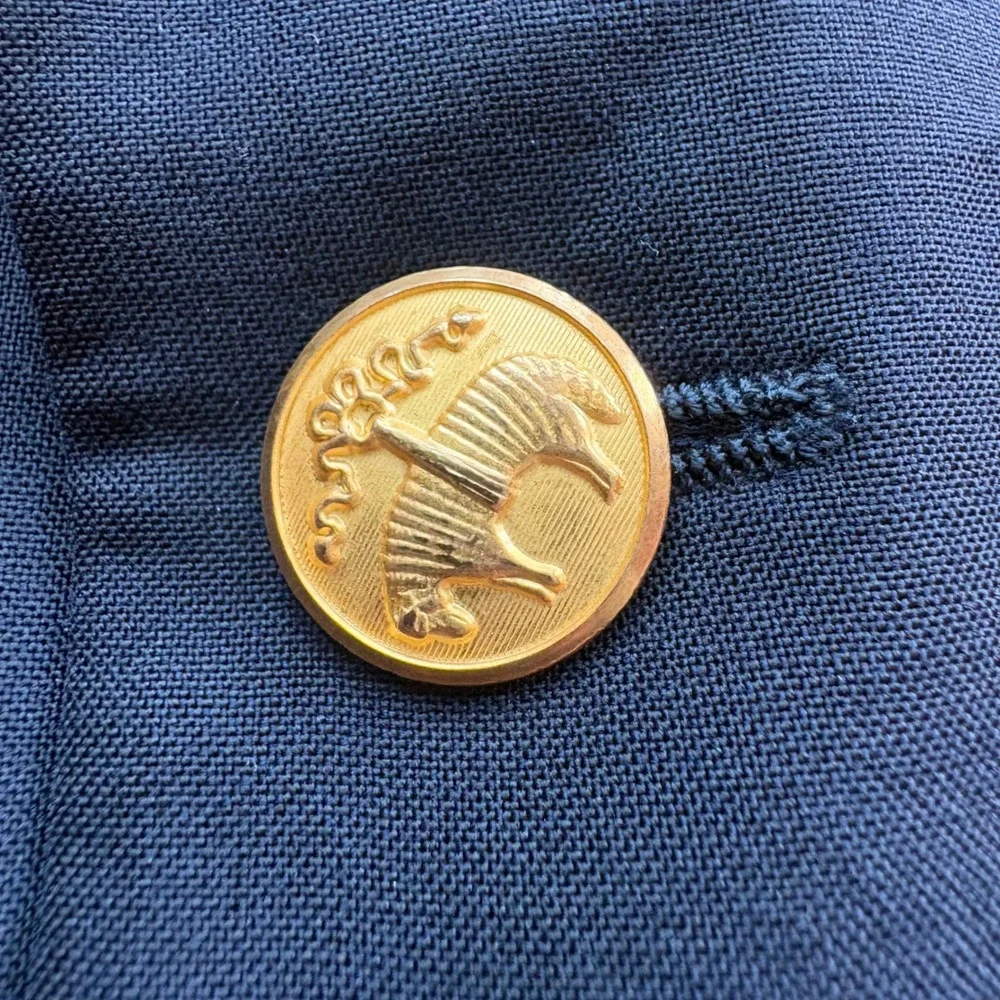 Brooks Brothers 1818 Madison Navy Blazer 43L Loro Piana Wool Gold Button Canada